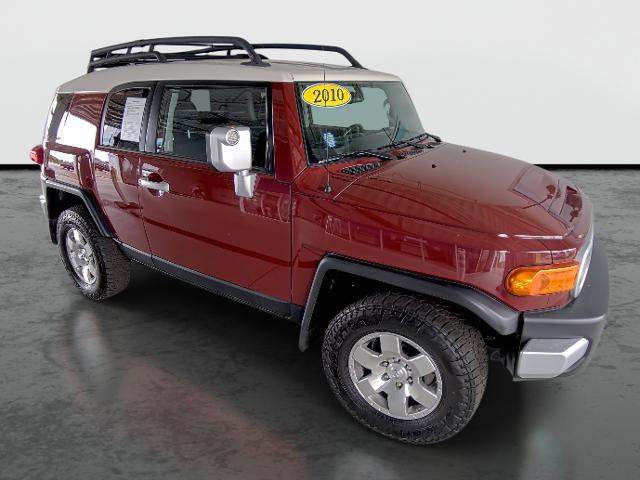 2010 Toyota FJ Cruiser Vehicle Photo in WENTZVILLE, MO 63385-1017