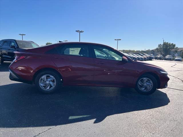 2025 Hyundai ELANTRA Vehicle Photo in O'Fallon, IL 62269