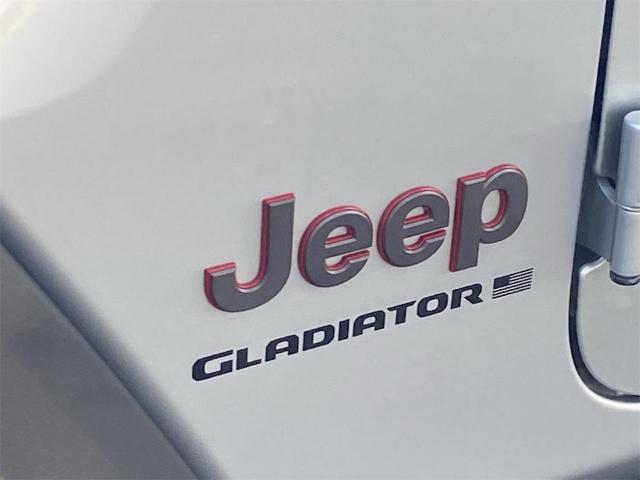 2023 Jeep Gladiator Vehicle Photo in GOODYEAR, AZ 85338-1310