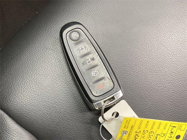 2019 Ford Escape Vehicle Photo in PORTLAND, OR 97225-3518