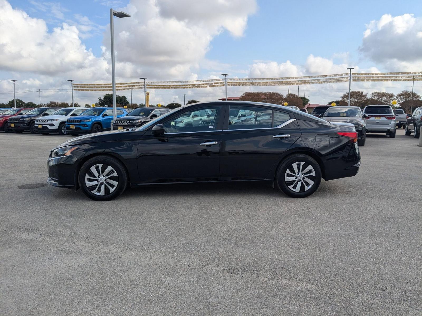 2024 Nissan Altima Vehicle Photo in Seguin, TX 78155