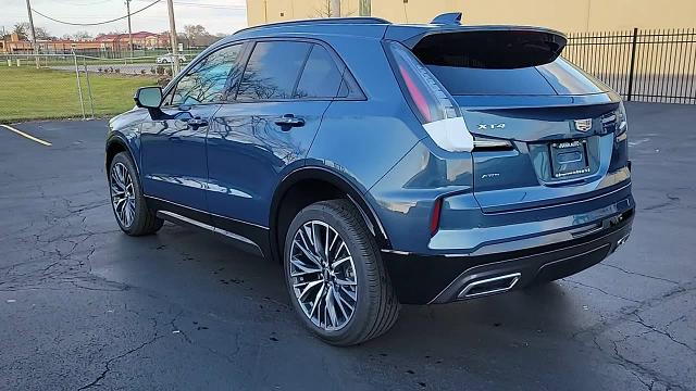 2025 Cadillac XT4 Vehicle Photo in JOLIET, IL 60435-8135