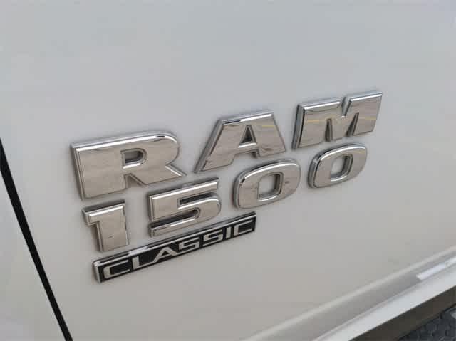 2019 Ram 1500 Classic Vehicle Photo in Corpus Christi, TX 78411