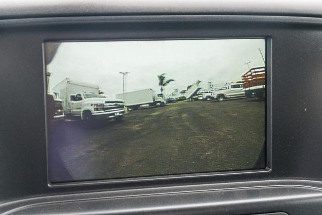 2023 Chevrolet Silverado Chassis Cab Vehicle Photo in VENTURA, CA 93003-8585