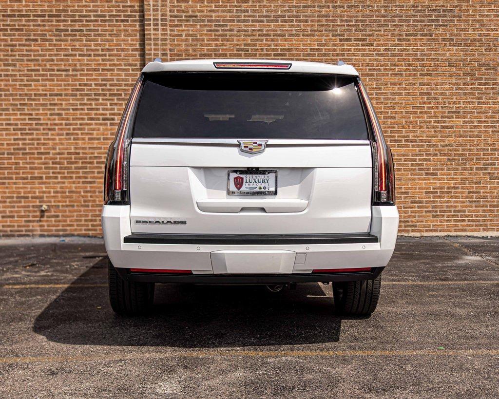 2017 Cadillac Escalade ESV Vehicle Photo in Saint Charles, IL 60174