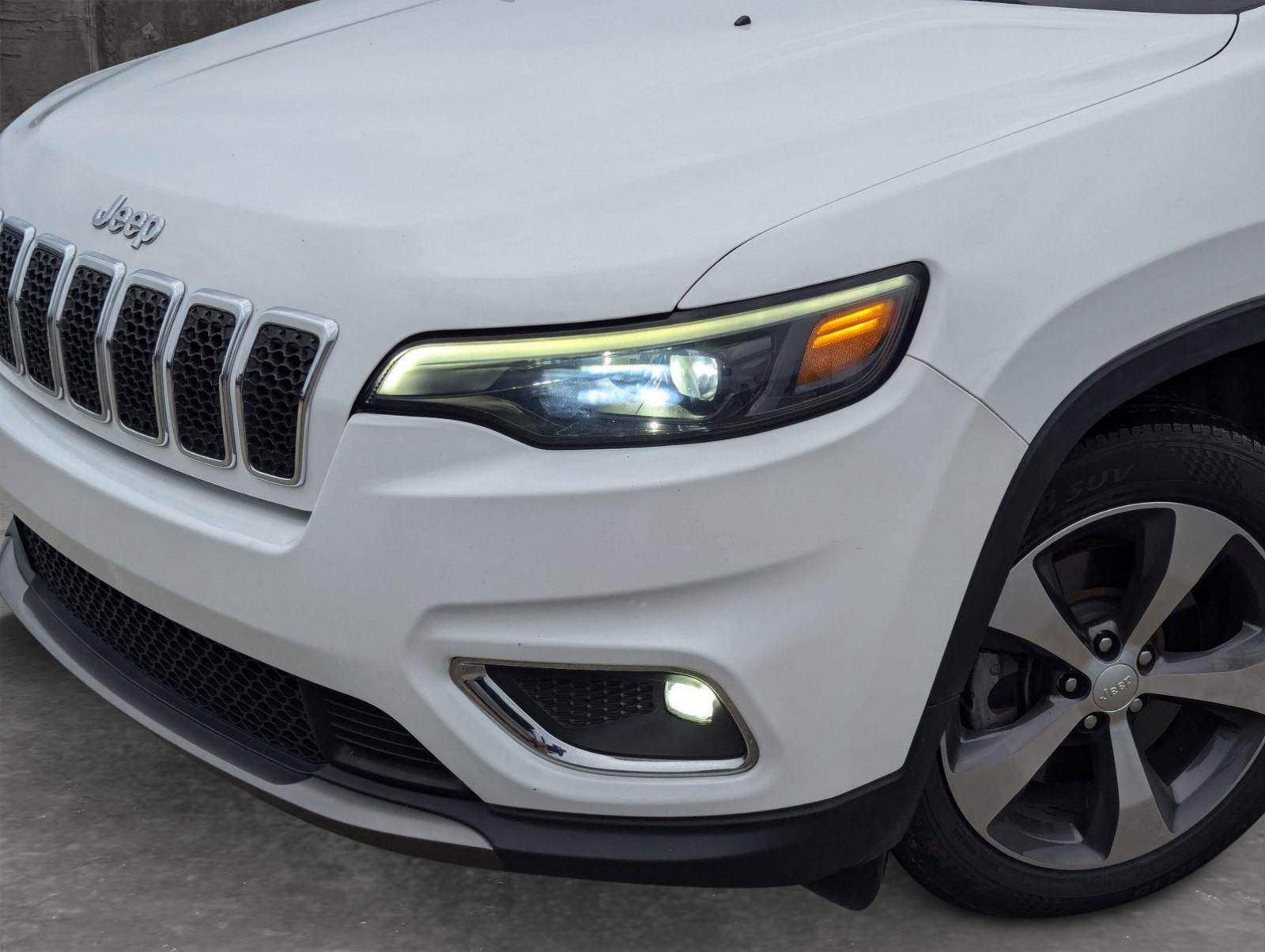 2019 Jeep Cherokee Vehicle Photo in MIAMI, FL 33172-3015