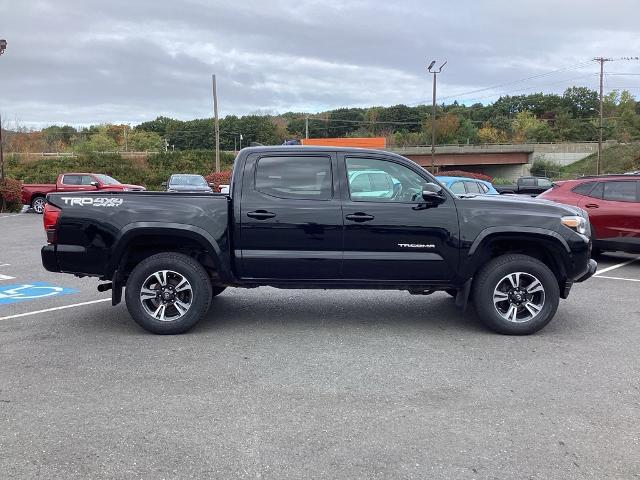 2018 Toyota Tacoma Vehicle Photo in Gardner, MA 01440