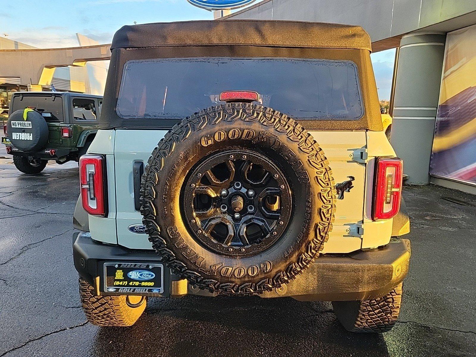 2022 Ford Bronco Vehicle Photo in Saint Charles, IL 60174