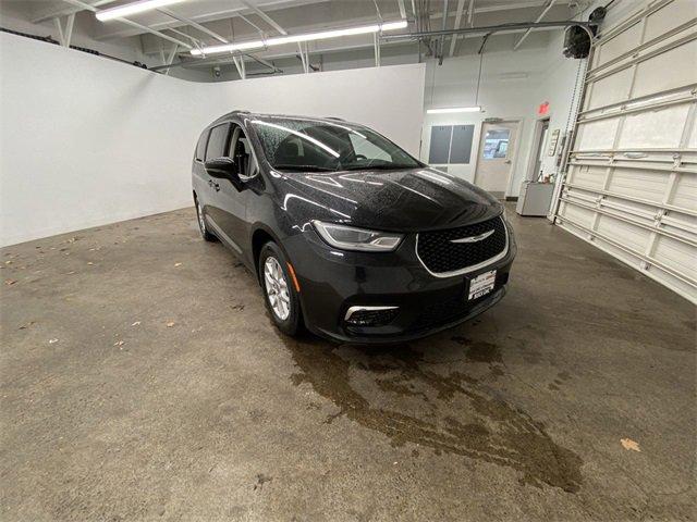 2022 Chrysler Pacifica Vehicle Photo in PORTLAND, OR 97225-3518