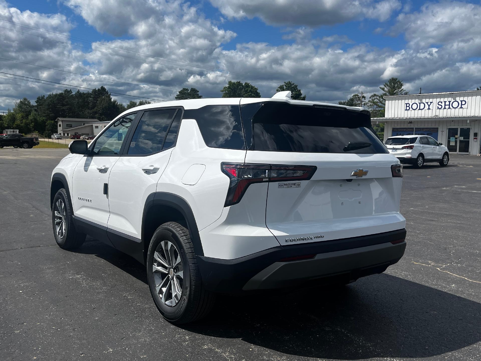 2025 Chevrolet Equinox Vehicle Photo in CLARE, MI 48617-9414