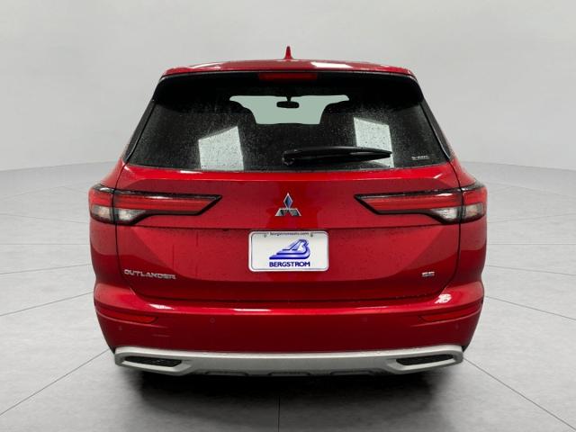 2024 Mitsubishi Outlander Vehicle Photo in Appleton, WI 54913