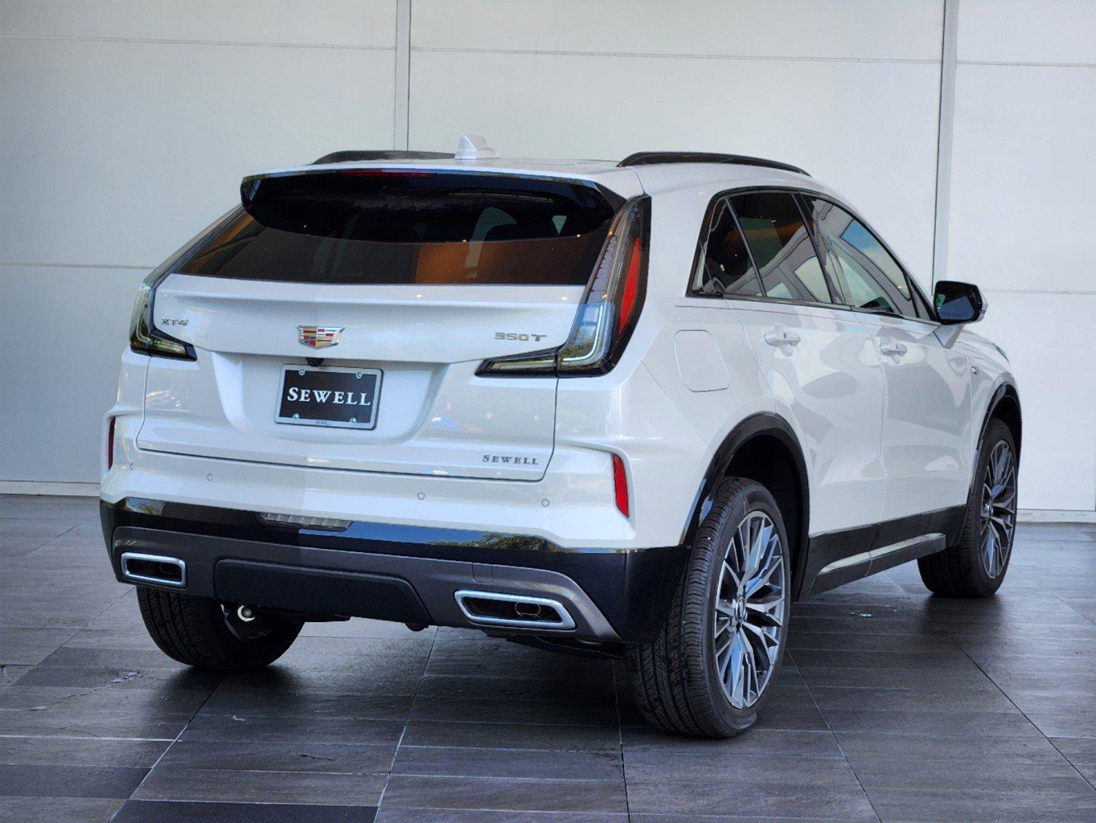 2024 Cadillac XT4 Vehicle Photo in HOUSTON, TX 77079-1502