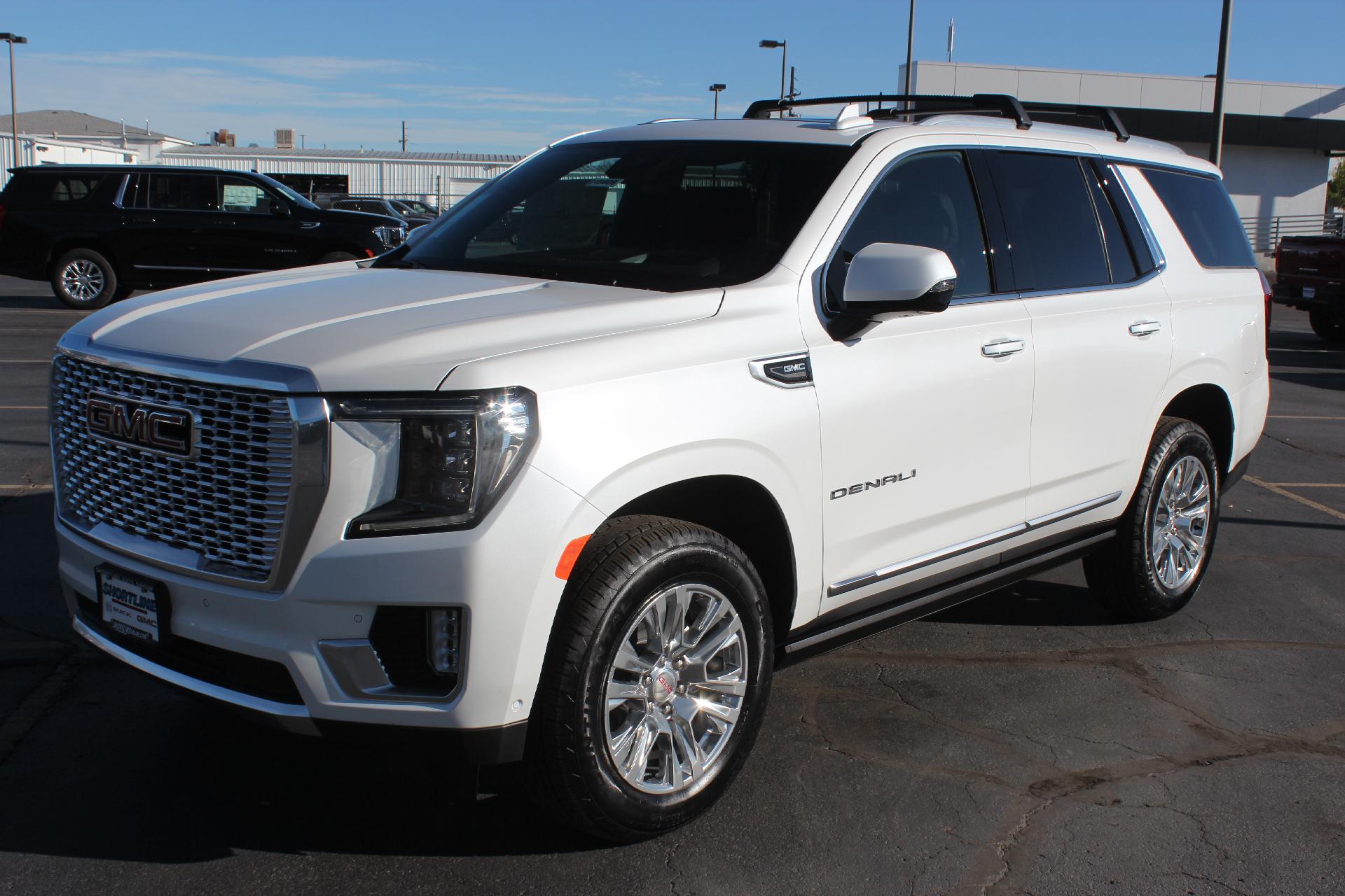 2024 GMC Yukon Vehicle Photo in AURORA, CO 80012-4011