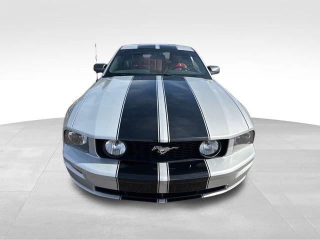 2005 Ford Mustang Vehicle Photo in MEDINA, OH 44256-9631