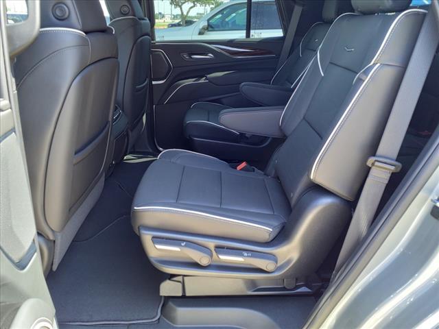 2024 Cadillac Escalade Vehicle Photo in Denton, TX 76205