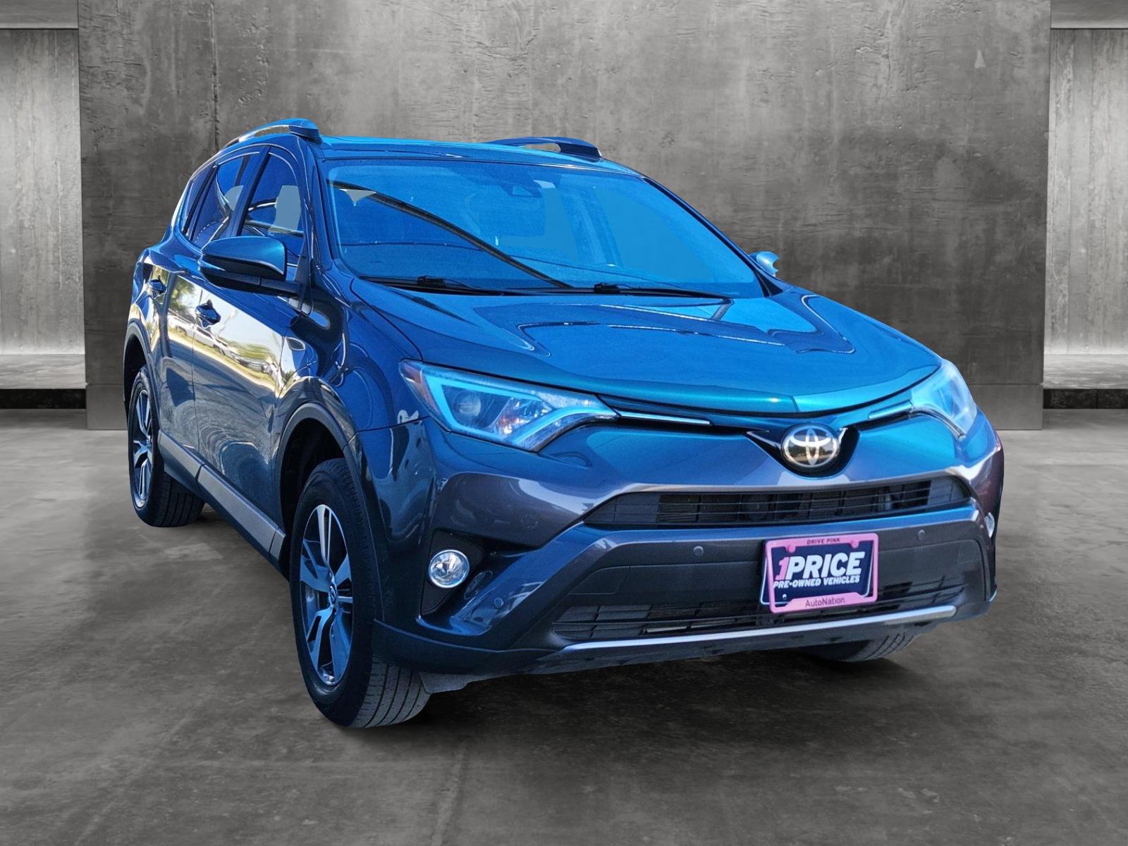 2018 Toyota RAV4 Vehicle Photo in NORTH RICHLAND HILLS, TX 76180-7199