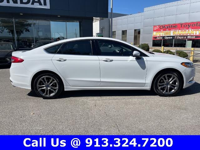 Used 2017 Ford Fusion SE with VIN 3FA6P0HD8HR312288 for sale in Kansas City