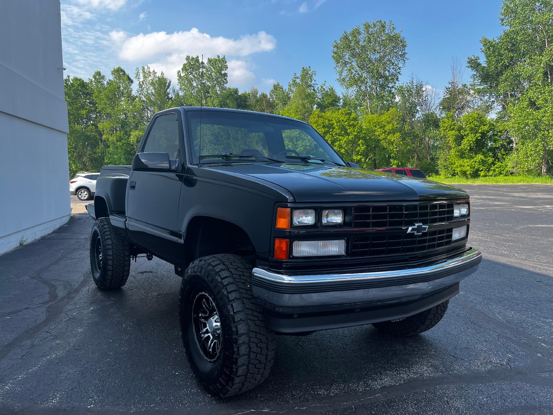 1988 Chevrolet 1/2 Ton Pickups Vehicle Photo in CLARE, MI 48617-9414