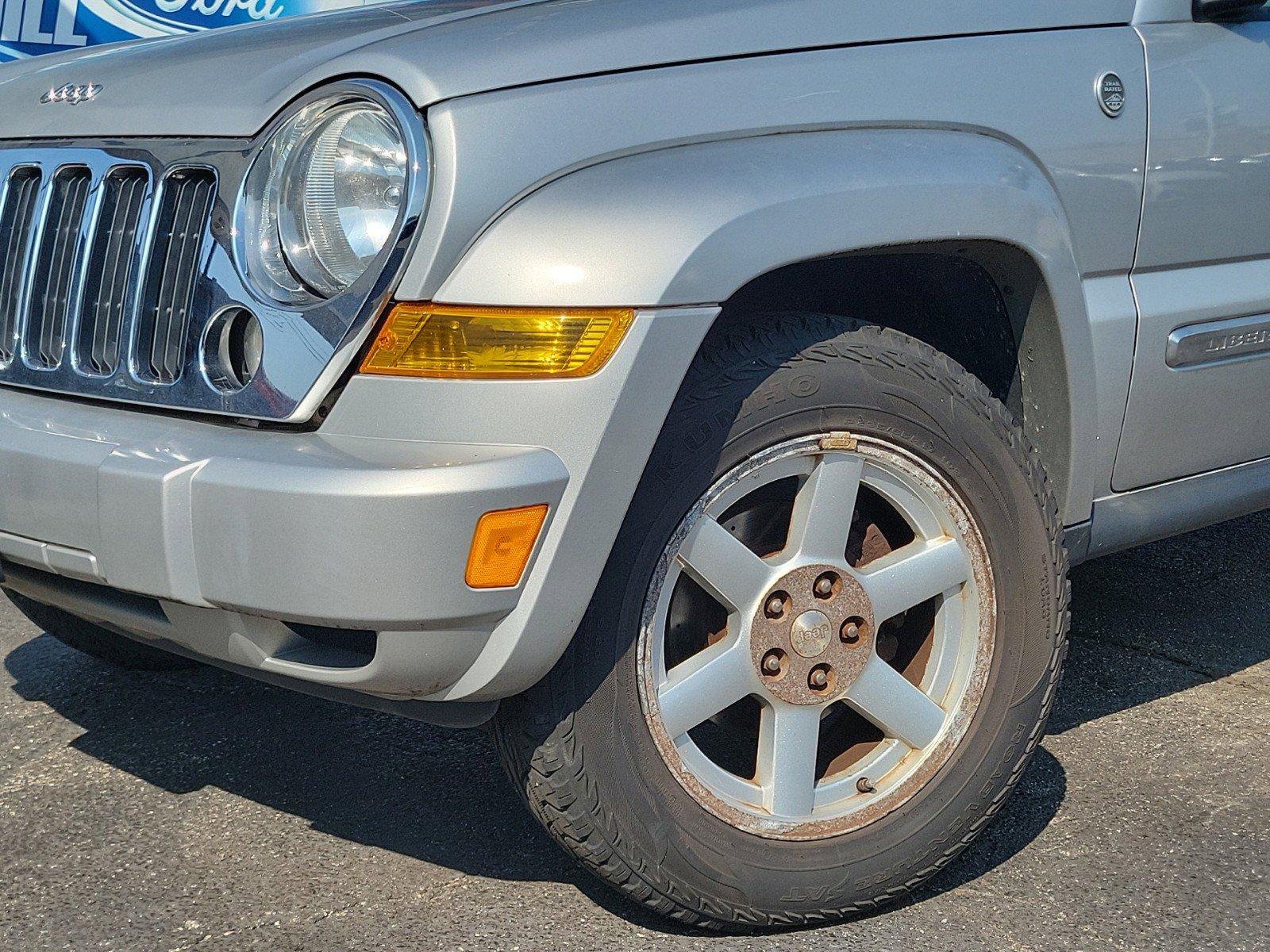 2006 Jeep Liberty Vehicle Photo in Saint Charles, IL 60174