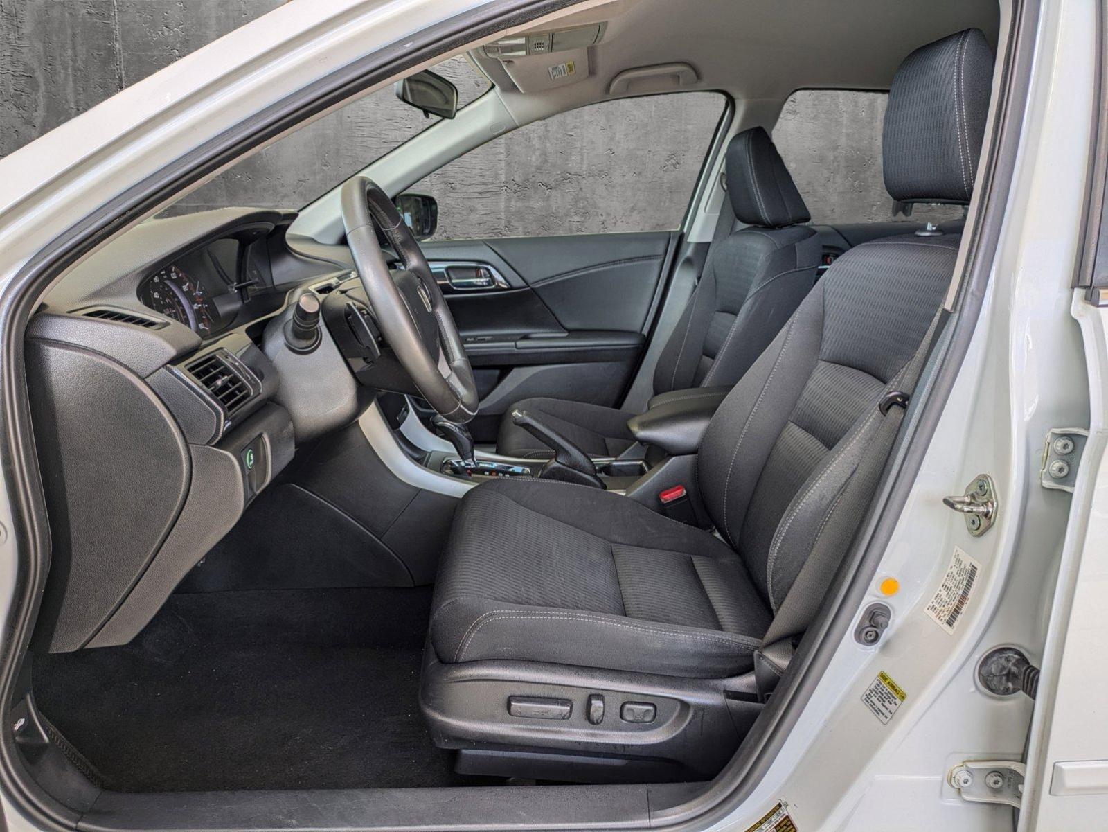 2015 Honda Accord Sedan Vehicle Photo in Tustin, CA 92782