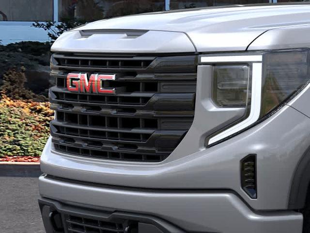 2025 GMC Sierra 1500 Vehicle Photo in ZELIENOPLE, PA 16063-2910