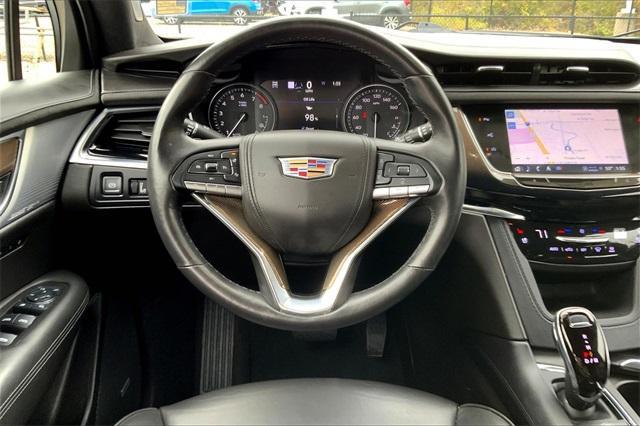 2023 Cadillac XT6 Vehicle Photo in KANSAS CITY, MO 64114-4545