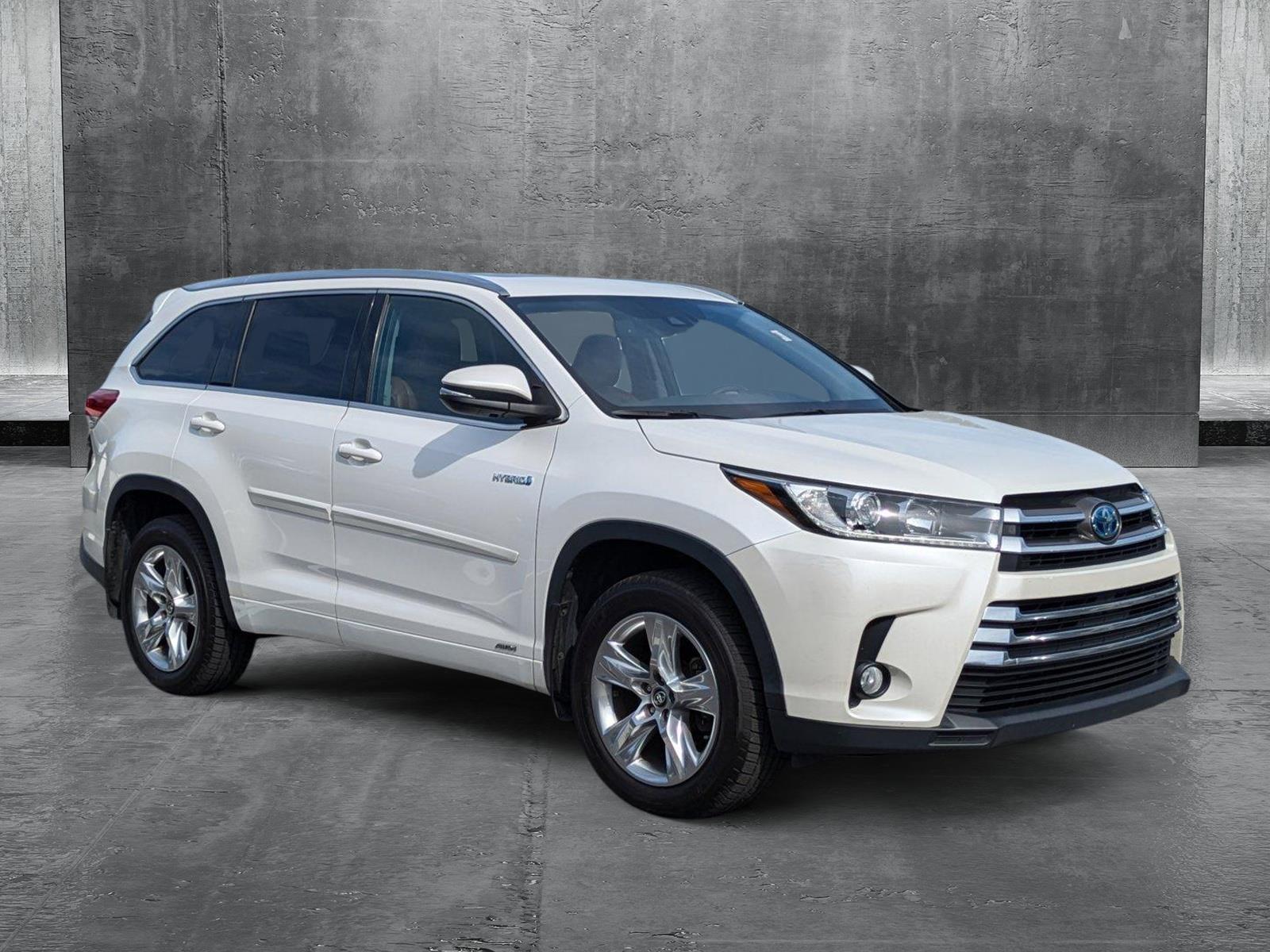 2018 Toyota Highlander Vehicle Photo in Clearwater, FL 33761