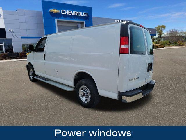 2022 GMC Savana Cargo 2500 Vehicle Photo in DANBURY, CT 06810-5034