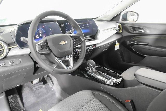 2025 Chevrolet Trax Vehicle Photo in PUYALLUP, WA 98371-4149