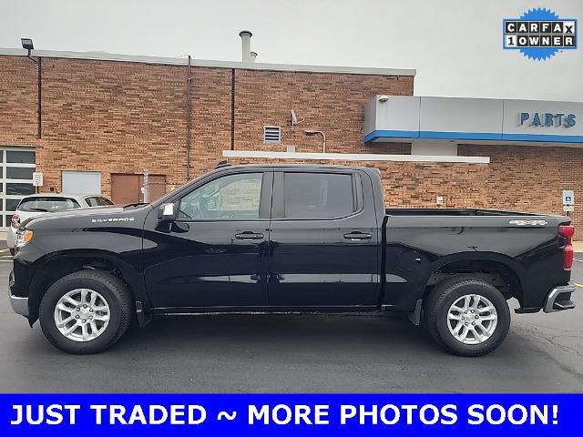 2022 Chevrolet Silverado 1500 Vehicle Photo in Plainfield, IL 60586