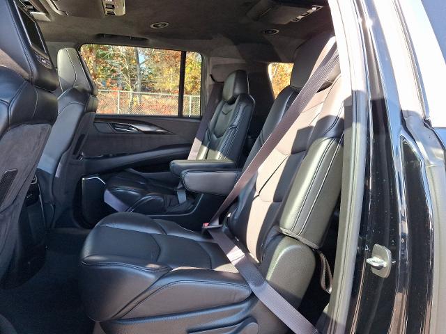 2017 Cadillac Escalade ESV Vehicle Photo in TREVOSE, PA 19053-4984