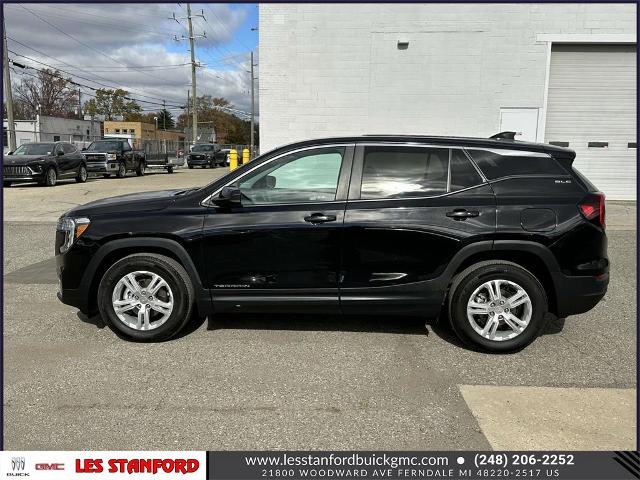 Used 2022 GMC Terrain SLE with VIN 3GKALMEV5NL201818 for sale in Ferndale, MI