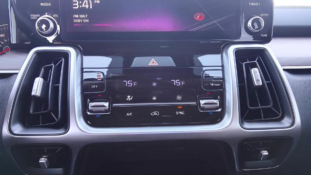 2023 Kia Sorento Vehicle Photo in Appleton, WI 54914