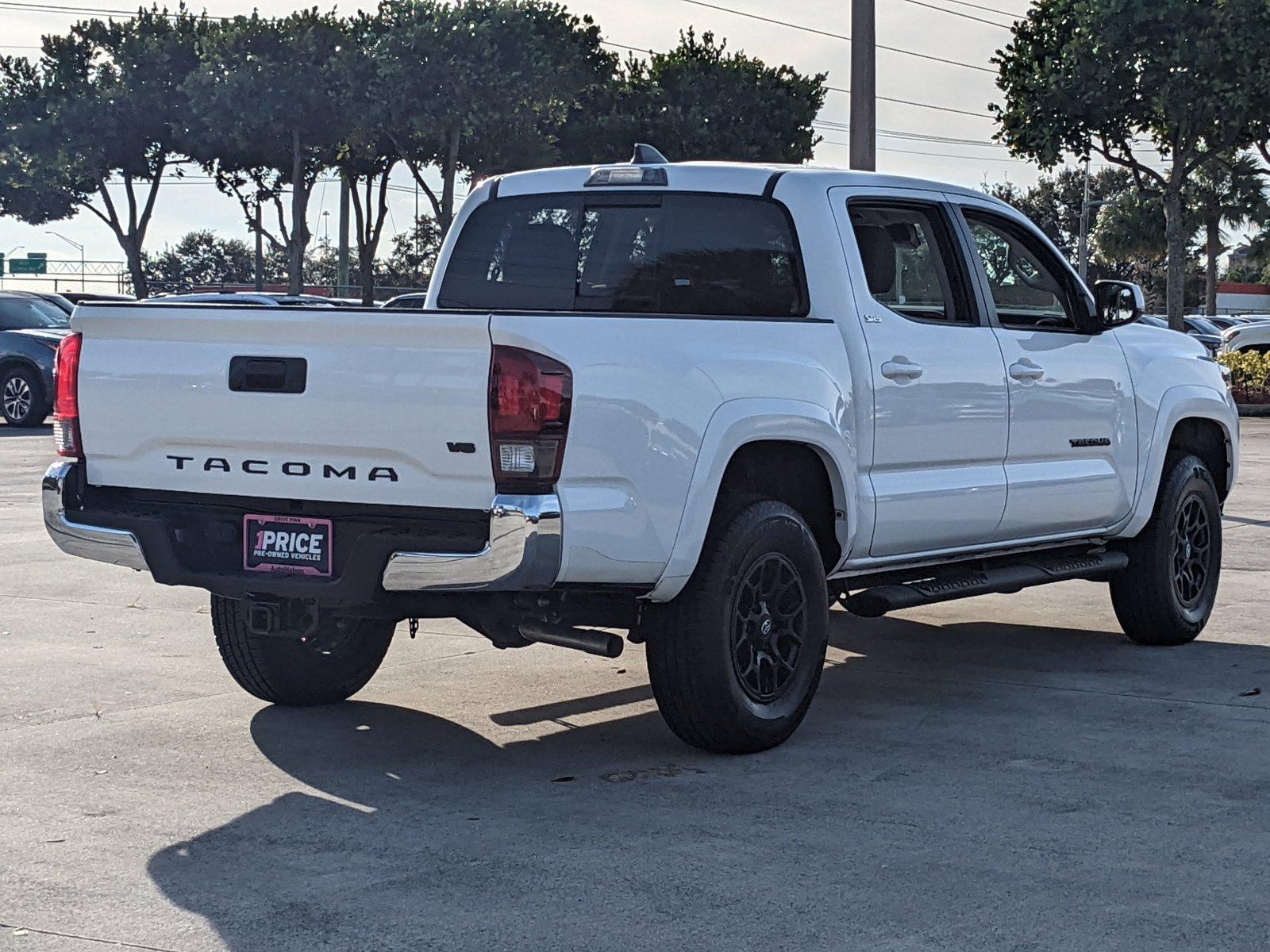 2022 Toyota Tacoma 2WD Vehicle Photo in Davie, FL 33331