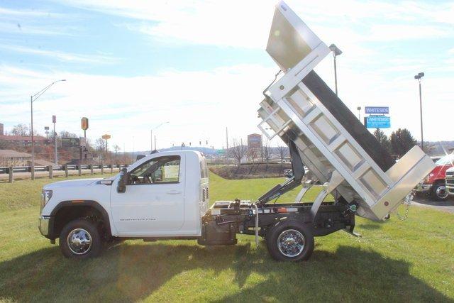 2024 GMC Sierra 3500 HD CC Vehicle Photo in SAINT CLAIRSVILLE, OH 43950-8512