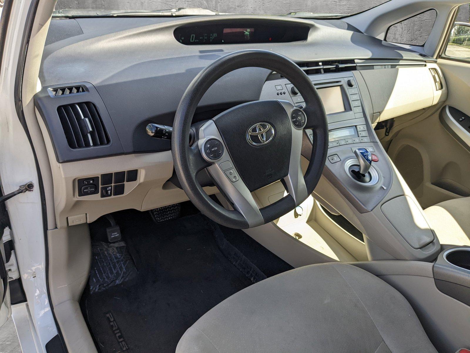 2015 Toyota Prius Vehicle Photo in Davie, FL 33331