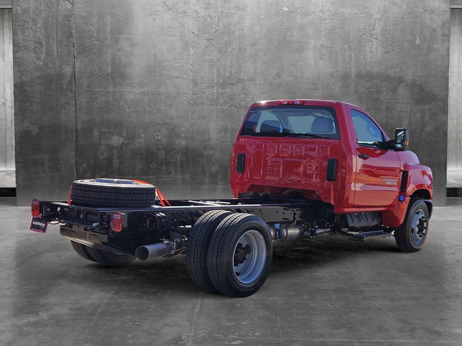 2024 Chevrolet Silverado 4500 HD Vehicle Photo in AMARILLO, TX 79103-4111