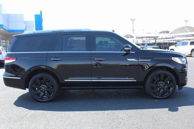 Used 2022 Lincoln Navigator Reserve with VIN 5LMJJ2LT1NEL04962 for sale in Lamesa, TX