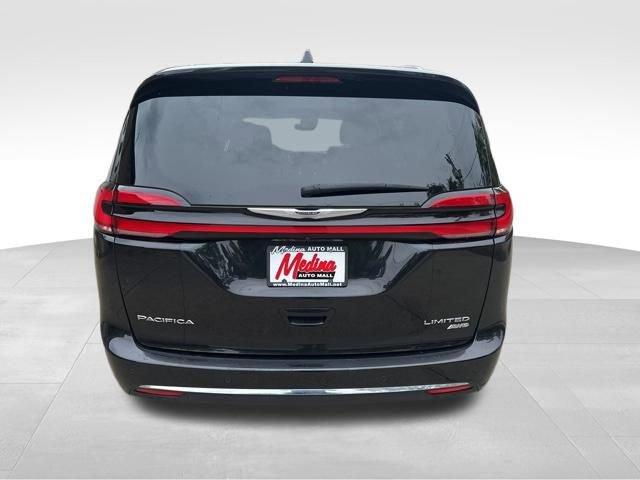 2021 Chrysler Pacifica Vehicle Photo in MEDINA, OH 44256-9631