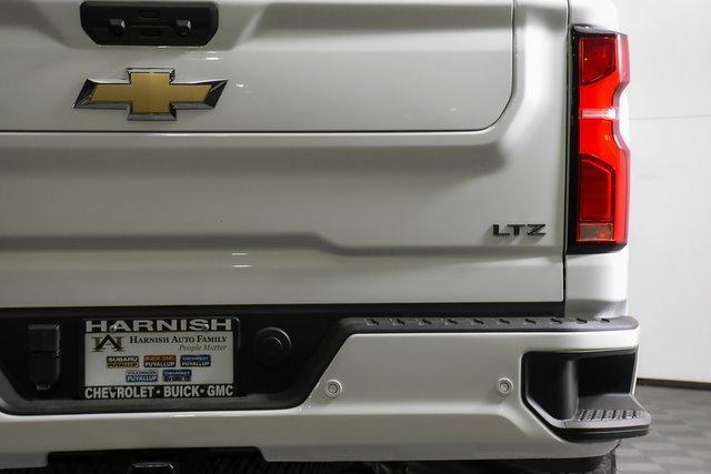 2024 Chevrolet Silverado 3500 HD Vehicle Photo in PUYALLUP, WA 98371-4149