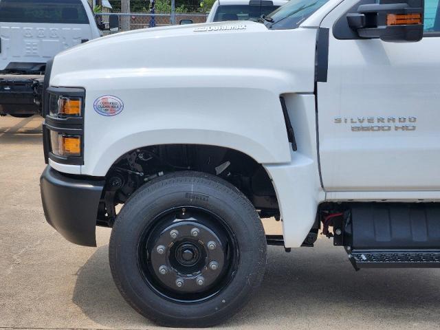 2024 Chevrolet Silverado 5500 HD Vehicle Photo in ENNIS, TX 75119-5114