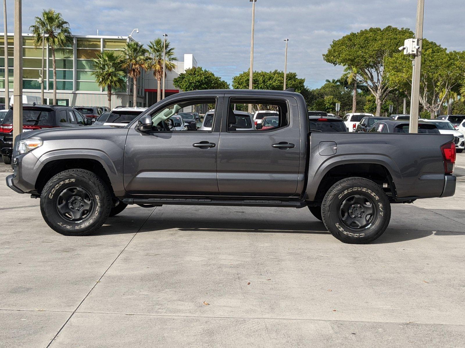 2019 Toyota Tacoma 2WD Vehicle Photo in Davie, FL 33331