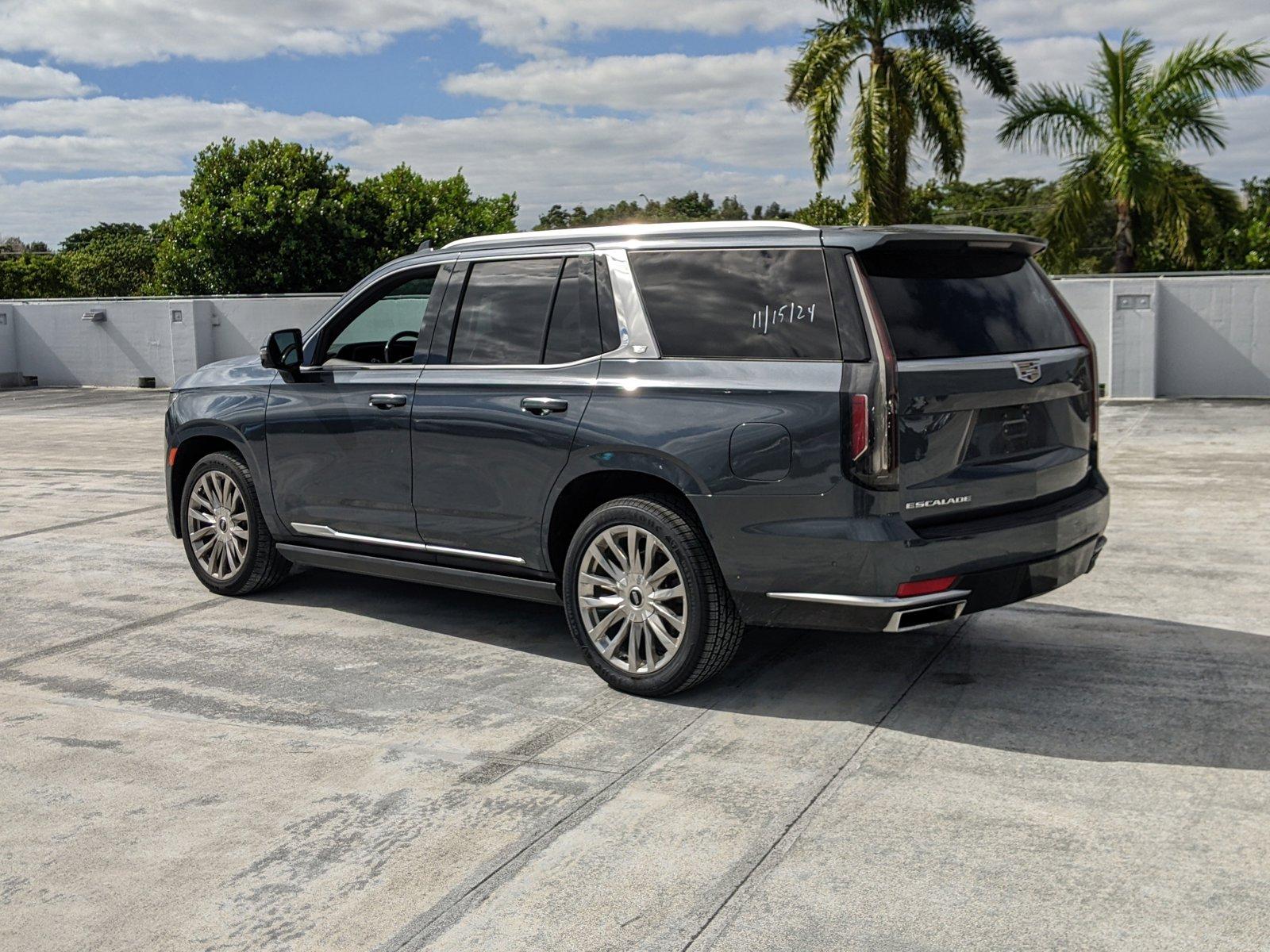 2021 Cadillac Escalade Vehicle Photo in Pembroke Pines , FL 33084