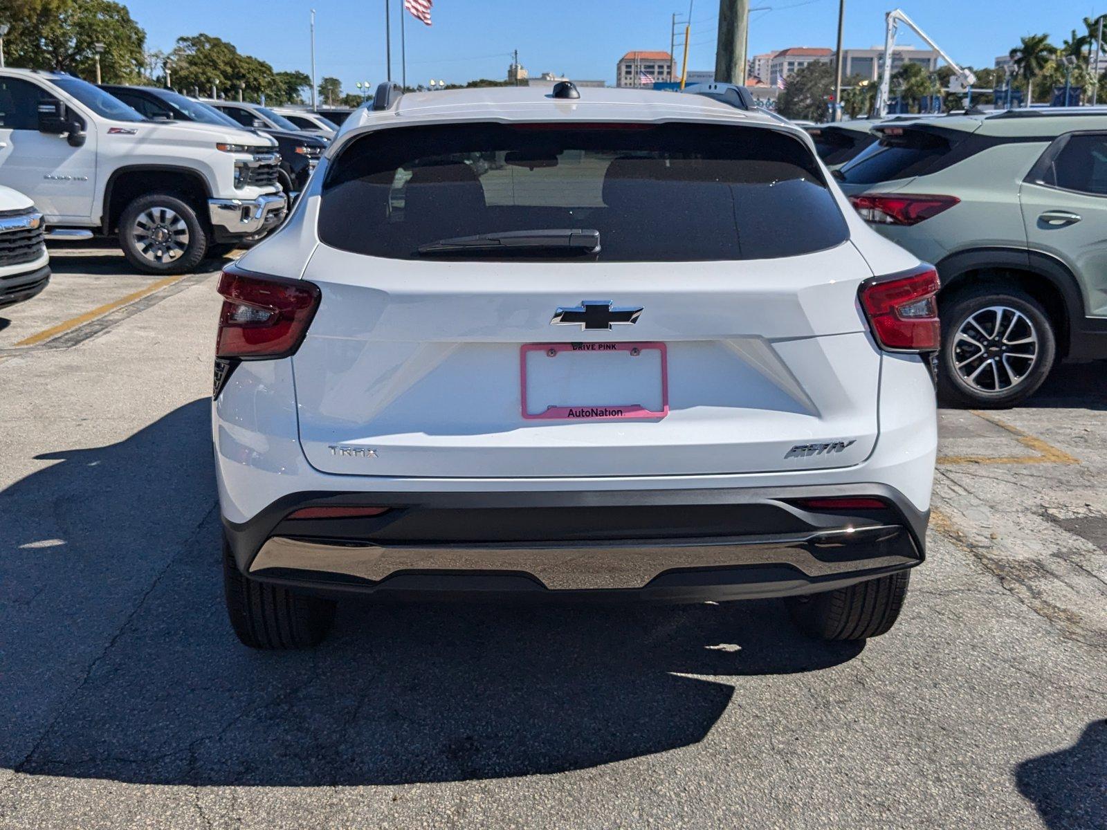 2025 Chevrolet Trax Vehicle Photo in MIAMI, FL 33134-2699