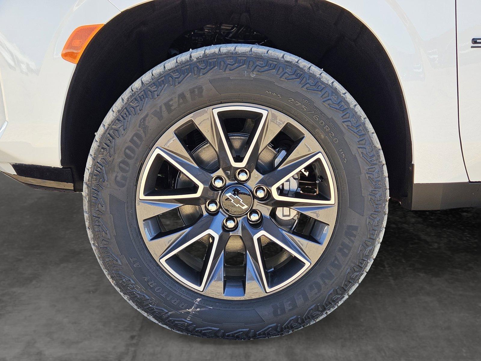 2024 Chevrolet Suburban Vehicle Photo in WACO, TX 76710-2592