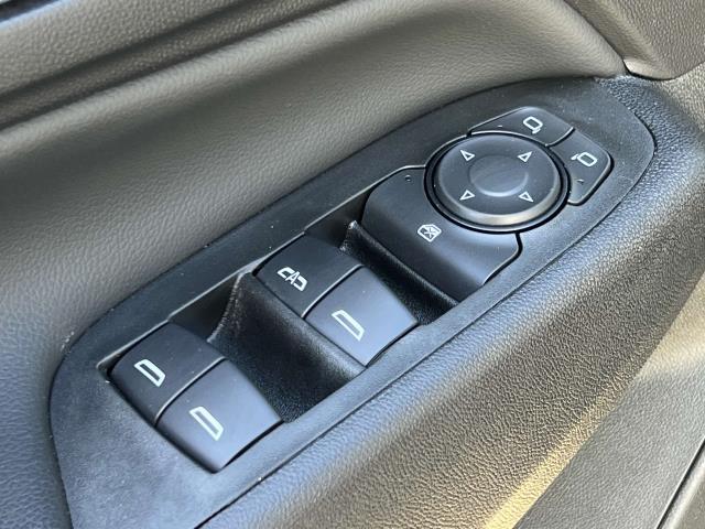 2021 Chevrolet Equinox Vehicle Photo in DOUGLASTON, NY 11362-1062