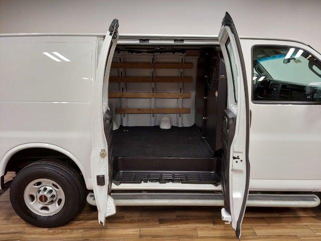 2022 GMC Savana Cargo 2500 Vehicle Photo in SAUK CITY, WI 53583-1301