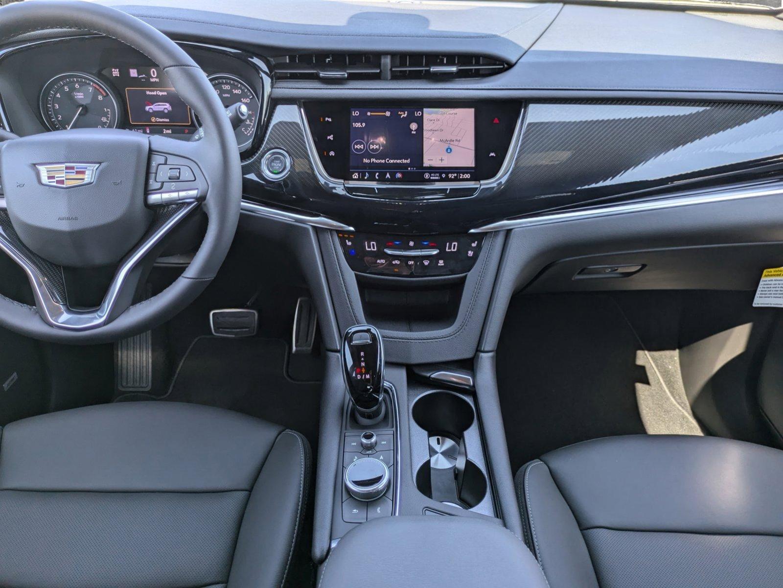 2025 Cadillac XT6 Vehicle Photo in CORPUS CHRISTI, TX 78412-4902