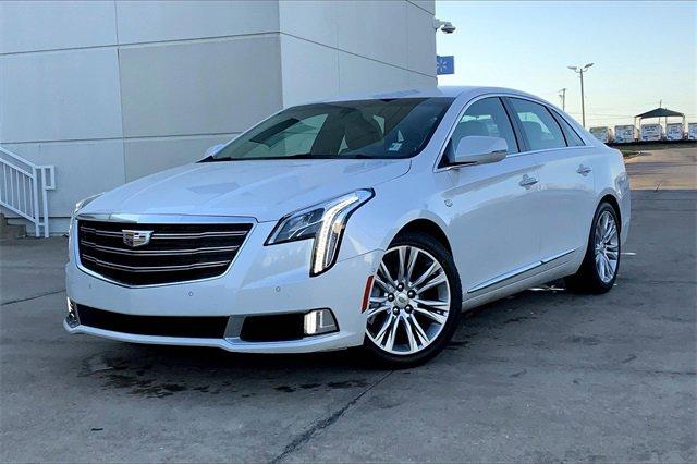 2018 Cadillac XTS Vehicle Photo in TOPEKA, KS 66609-0000