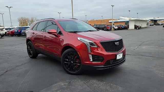 2024 Cadillac XT5 Vehicle Photo in JOLIET, IL 60435-8135